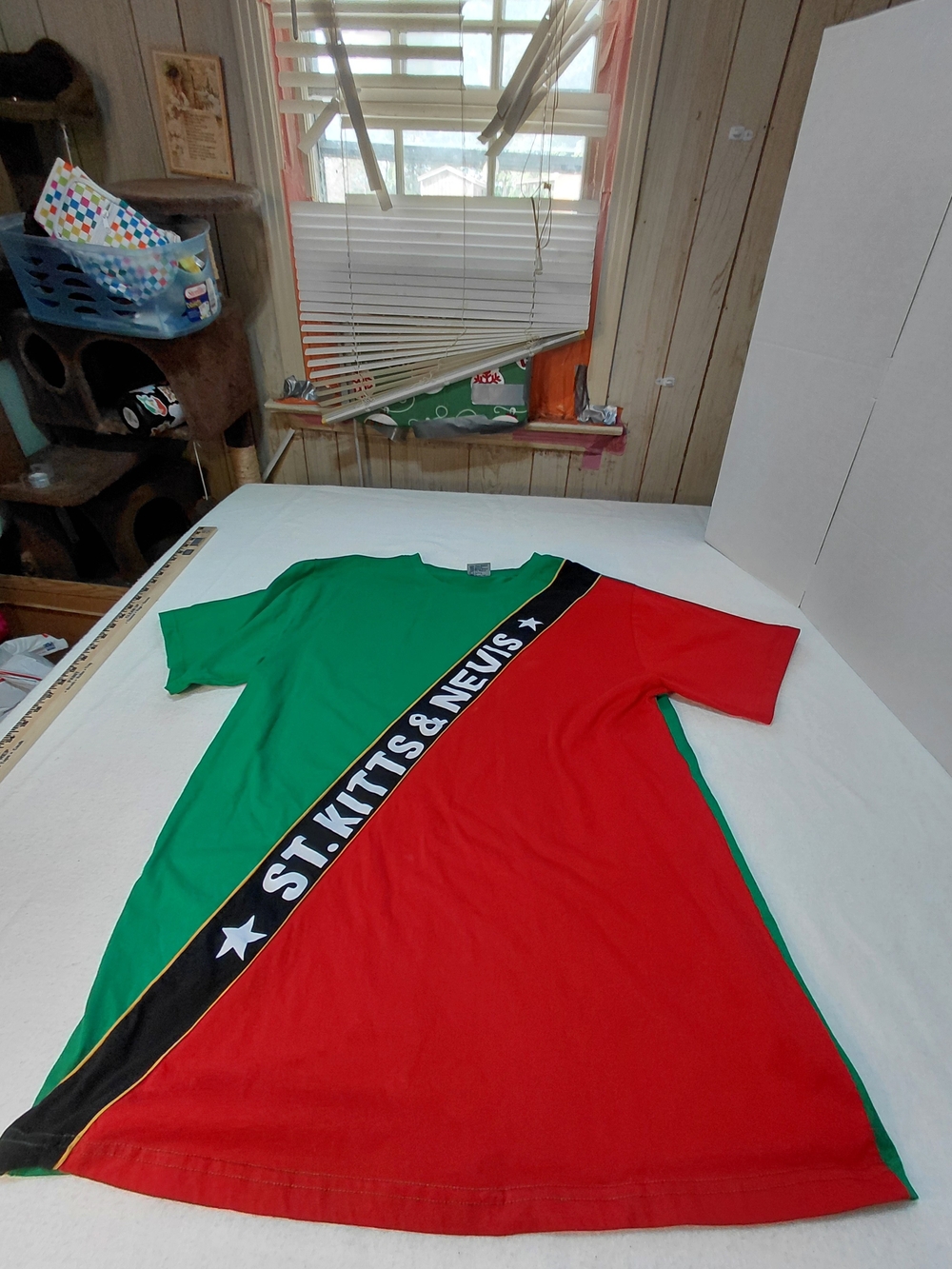 Vintage 90s Saint Kitts and Nevis Island Souvenir T-Shirt Men's 3xl Green Red